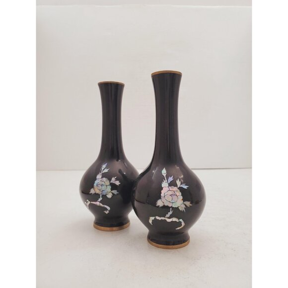 Vintage Black Enameled Bronze Vase with Pearl Decoration, Black Lacquer Painted - Picture 10 of 10